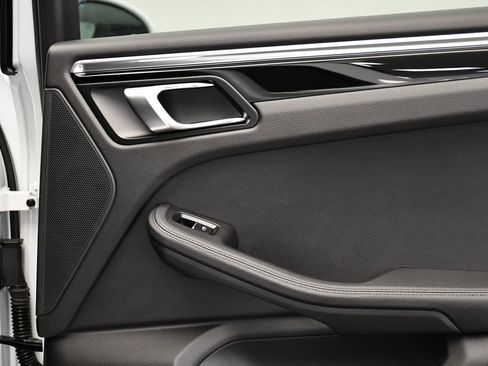 Used 2024 Porsche Macan S image 54