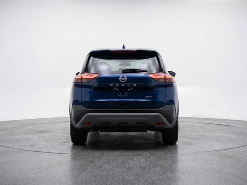 Used 2025 Nissan Rogue SV image 7