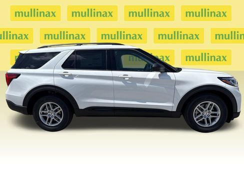 New 2026 Ford Explorer Active RWD image 16