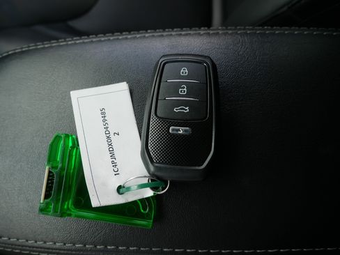 Used 2019 Jeep Cherokee Limited AWD/4WD image 33