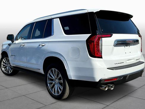 Used 2022 GMC Yukon Denali w/ Denali Premium Package image 11