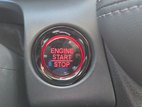 Certified 2025 Honda HR-V EX-L image 38