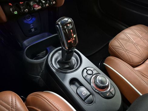 Used 2022 MINI Cooper S w/ Driver Assistance Package image 16