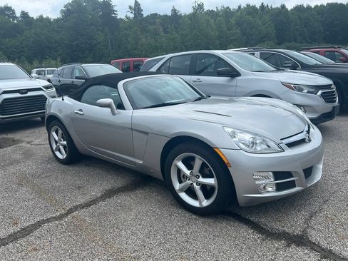 Used 2009 Saturn Sky w/ Premium Trim Package RWD image 2