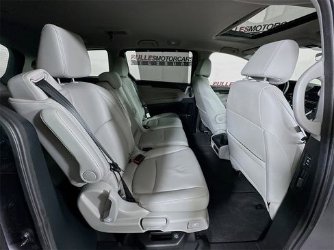 Used 2023 Honda Odyssey EX-L image 28