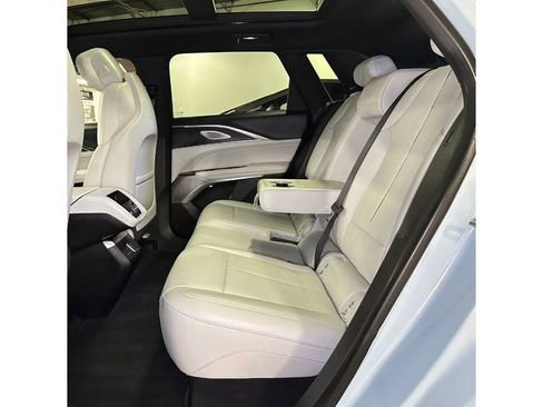 Used 2024 Cadillac Lyriq Sport RWD image 23
