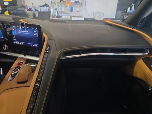 Used 2020 Chevrolet Corvette Stingray Preferred Cpe w/ 2LT Preferred Equipment Group RWD image 21