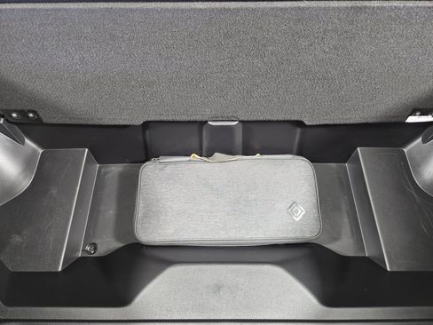 Used 2023 Rivian R1S Launch Edition Quad AWD/4WD image 14