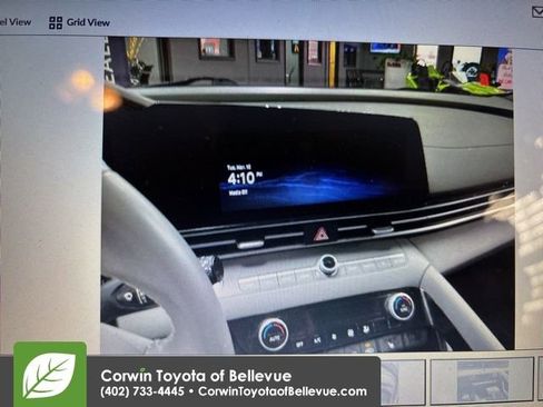 Used 2023 Hyundai Elantra SEL w/ Convenience Package image 8