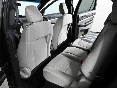 Used 2018 Ford Explorer FWD image 14