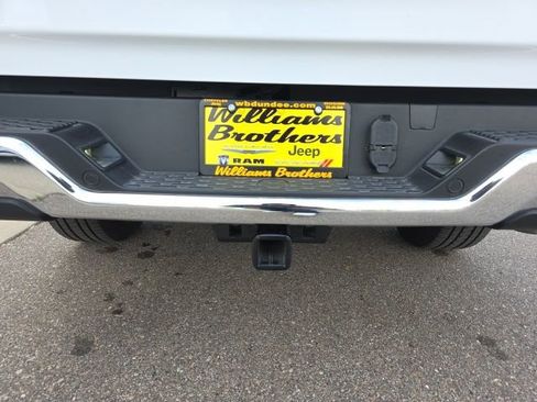 Certified 2025 RAM 1500 Big Horn AWD/4WD image 9