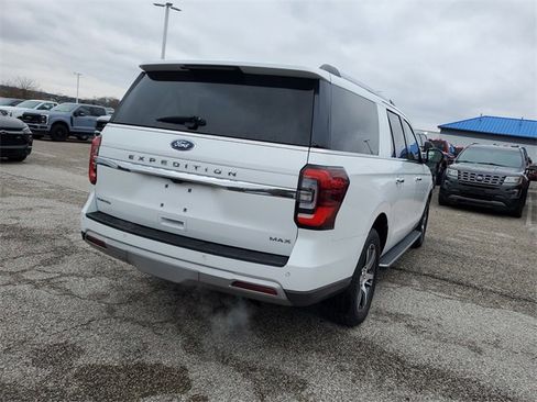 Used 2023 Ford Expedition Max Limited image 4