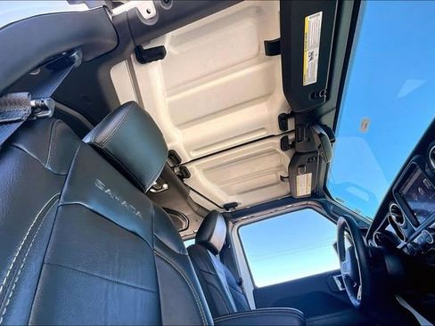 Used 2022 Jeep Wrangler Unlimited Sahara w/ Cold Weather Group image 22