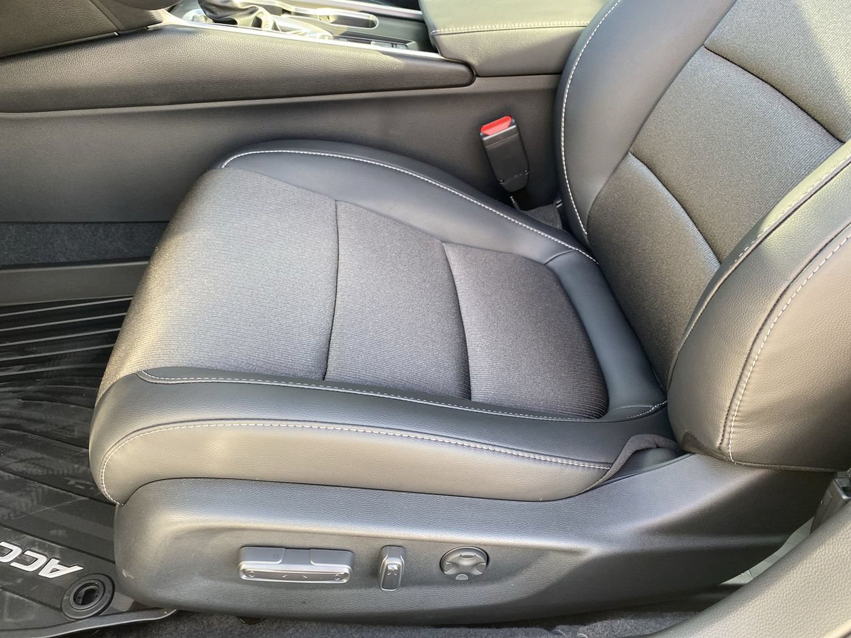 Used 2021 Honda Accord Sport image 15
