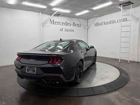 Used 2024 Ford Mustang GT RWD image 7