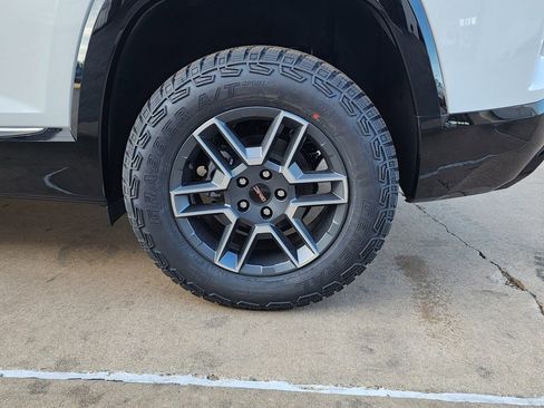 New 2026 GMC Terrain AT4 w/ Convenience Package III image 55