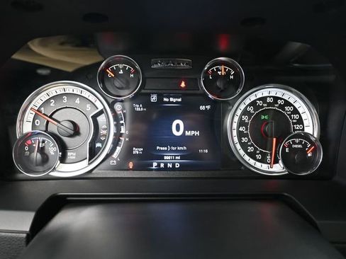 Used 2016 RAM 1500 Laramie w/ Convenience Group image 31