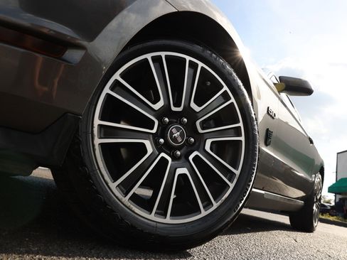 Used 2011 Ford Mustang GT Premium w/ Comfort Pkg image 43