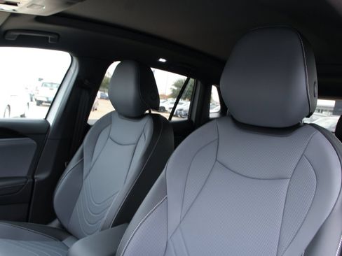 New 2026 Volkswagen Tiguan SE R-Line FWD image 11