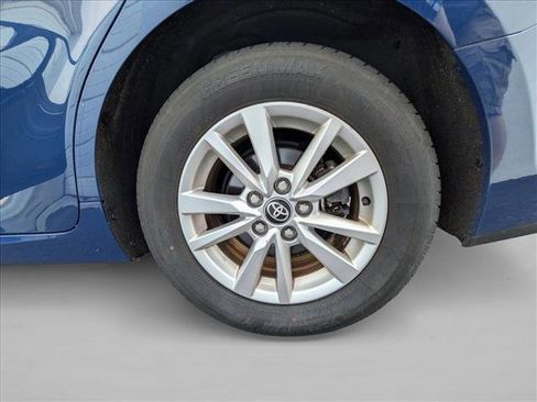 Used 2025 Toyota Camry LE FWD image 13