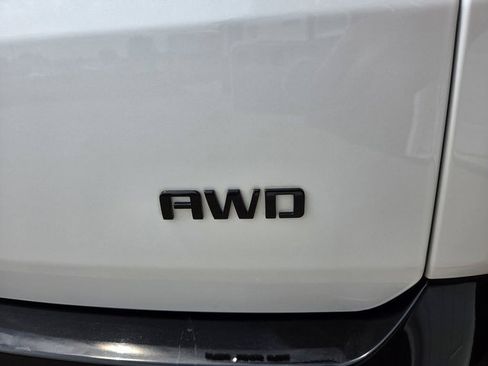 Used 2019 Chevrolet Traverse Premier w/ Redline Edition AWD/4WD image 40