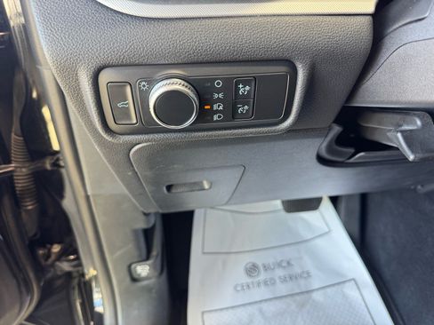 Used 2020 Ford Explorer XLT w/ Comfort Package AWD/4WD image 17