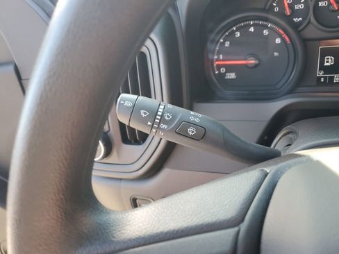 Used 2025 Chevrolet Silverado 2500 Custom w/ Custom Value Package image 35