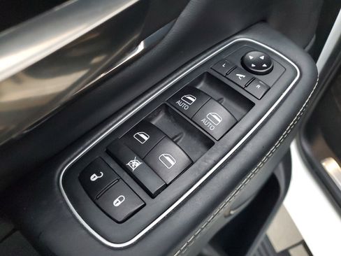 Certified 2020 RAM 1500 Limited w/ Body Color Bumper Group image 17