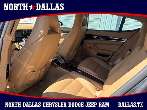 Used 2016 Porsche Panamera 4 AWD/4WD image 1