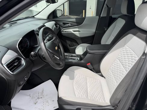 Used 2020 Chevrolet Equinox LS AWD/4WD image 10