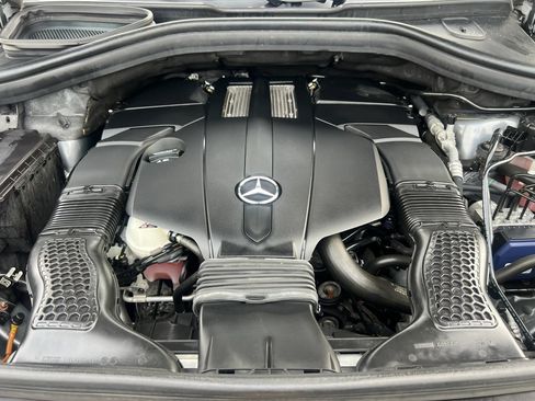Used 2018 Mercedes-Benz GLS 450 4MATIC image 36