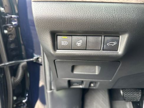 Used 2024 Toyota Grand Highlander Limited AWD/4WD image 17