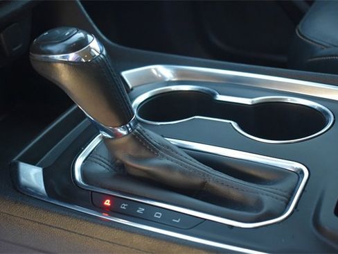 Certified 2019 Chevrolet Traverse LT image 27