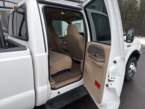 Used 2003 Ford F350 XLT image 24