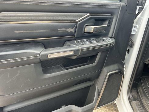Used 2021 RAM 2500 Limited w/ Safety Group image 12