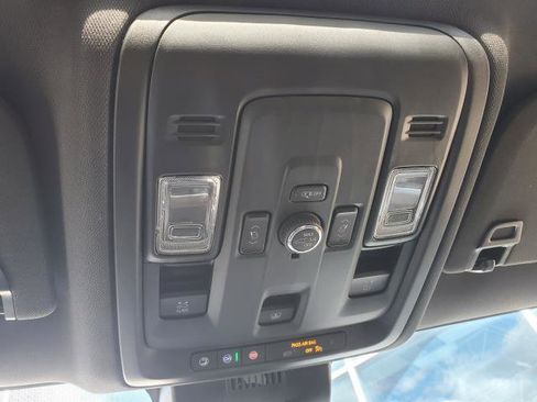 New 2025 Chevrolet Suburban LT w/ Comfort Package image 22