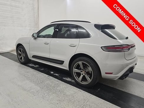 Used 2023 Porsche Macan AWD/4WD image 3
