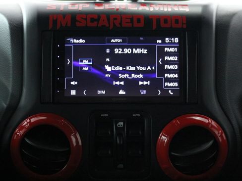 Used 2017 Jeep Wrangler Unlimited Sport w/ Quick Order Package 23S AWD/4WD image 19