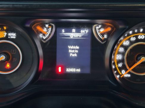 Used 2024 Jeep Wrangler Unlimited Sport image 17