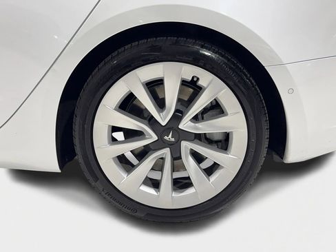 Used 2021 Tesla Model 3 Standard Range Plus image 33