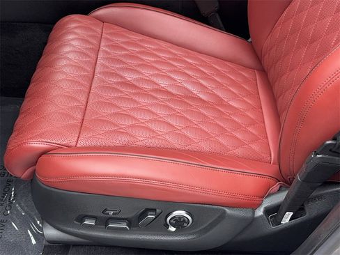 Used 2024 Genesis GV70 3.5T Sport w/ Sport Advanced Package image 35