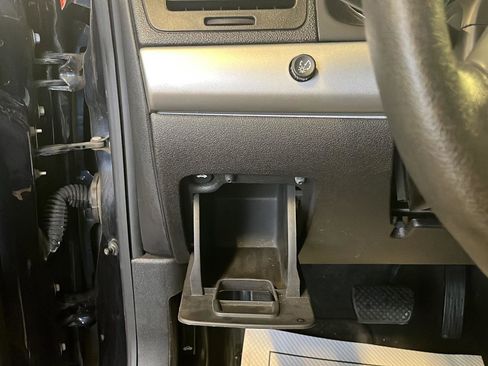 Used 2008 Chevrolet Cobalt LT image 11