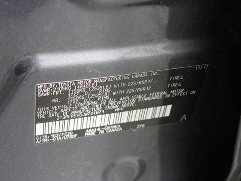 Used 2018 Toyota RAV4 XLE image 19