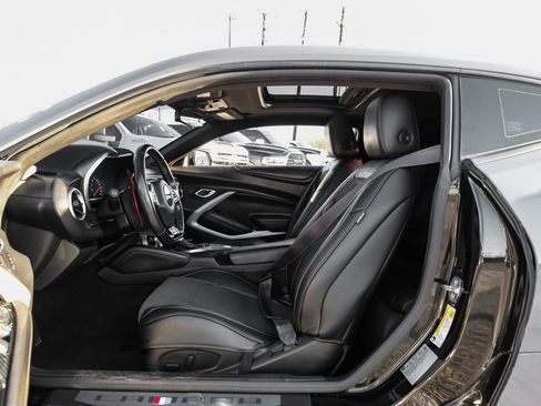 Used 2016 Chevrolet Camaro SS image 34