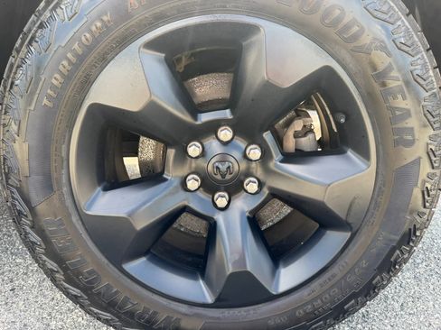Used 2021 RAM 1500 Laramie AWD/4WD image 29