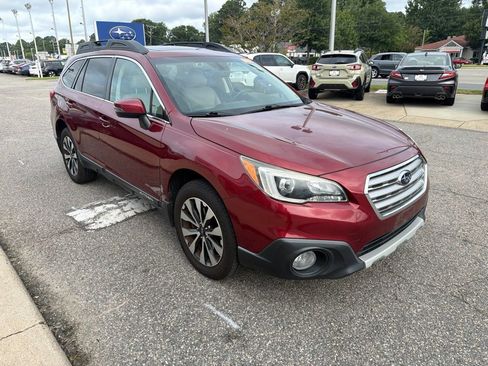 Used 2017 Subaru Outback 2.5i Limited AWD/4WD image 5