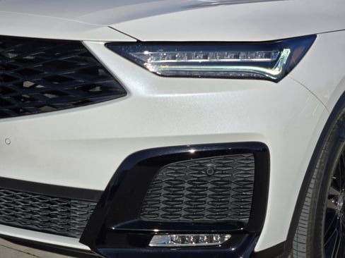 Used 2026 Acura MDX A-Spec image 7