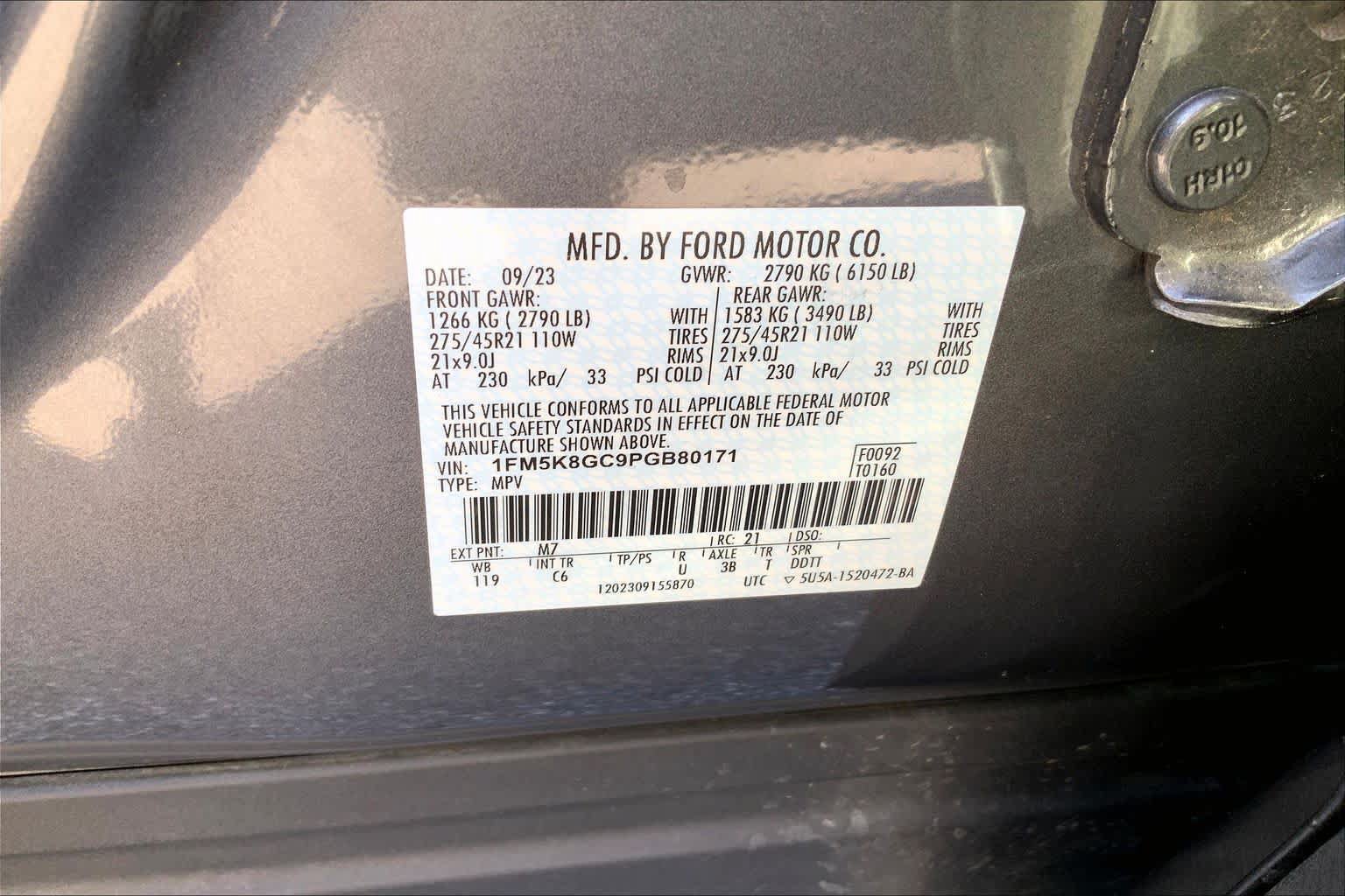 Used 2023 Ford Explorer ST w/ Equipment Group 401A AWD/4WD image 32