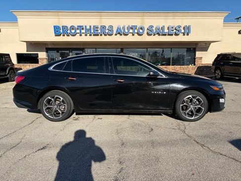 Used 2021 Chevrolet Malibu LT FWD image 9