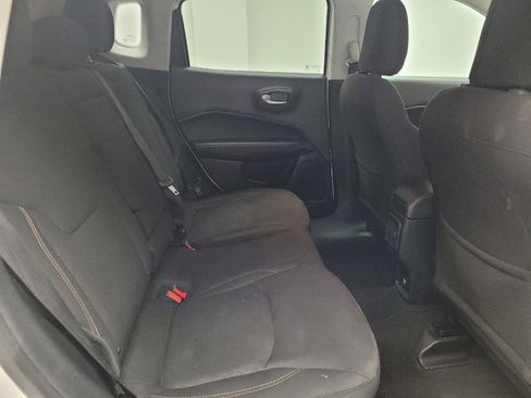 Used 2018 Jeep Compass Sport AWD/4WD image 19